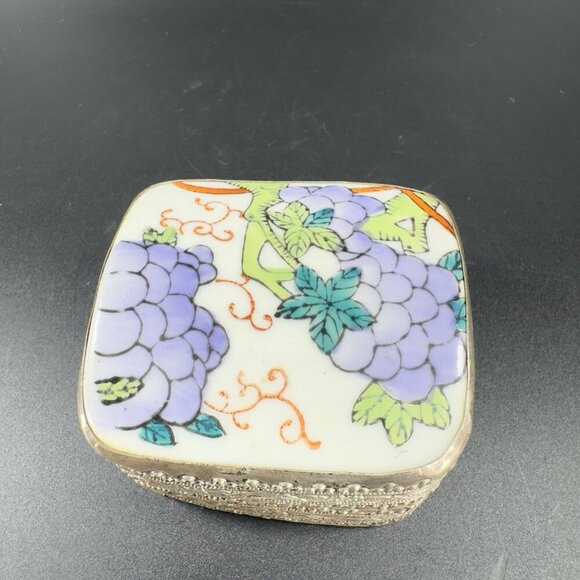 Vintage Silver Plated Trinket Box Holder Multicolor Porcelain Top Floral Pattern - Picture 11 of 12
